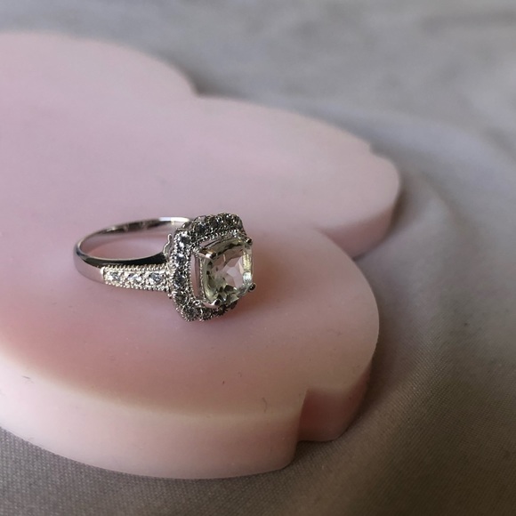 Sterling Silver Green Amethyst Ring (1.10 CT) - Picture 4 of 6